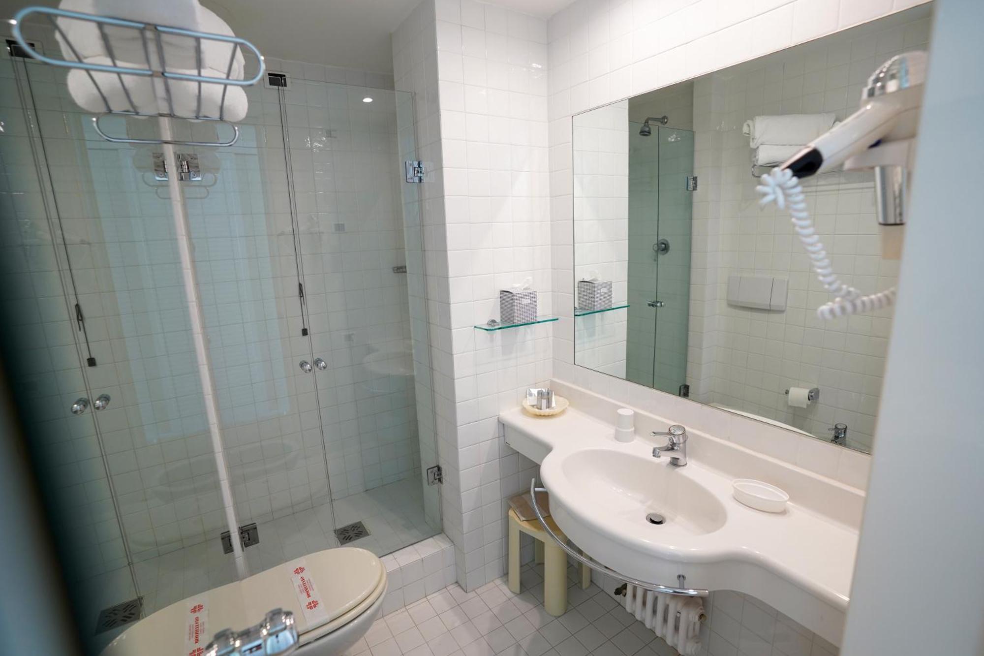 Superior Double or Twin Room,1446578248:JPEG